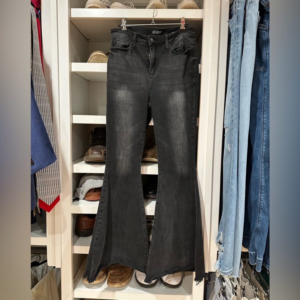 Judy Blue Flare jeans
